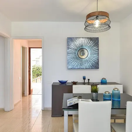 Aida 202 By Villagrancanaria *