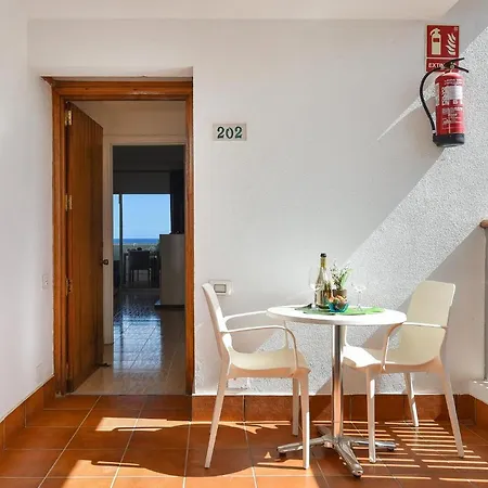 Aida 202 By Villagrancanaria *